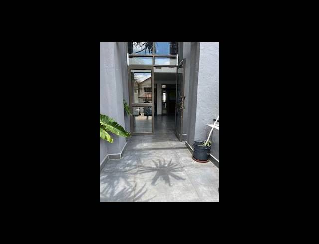 BUSINESS PROPERTY TO RENT IN ERAND GARDENS